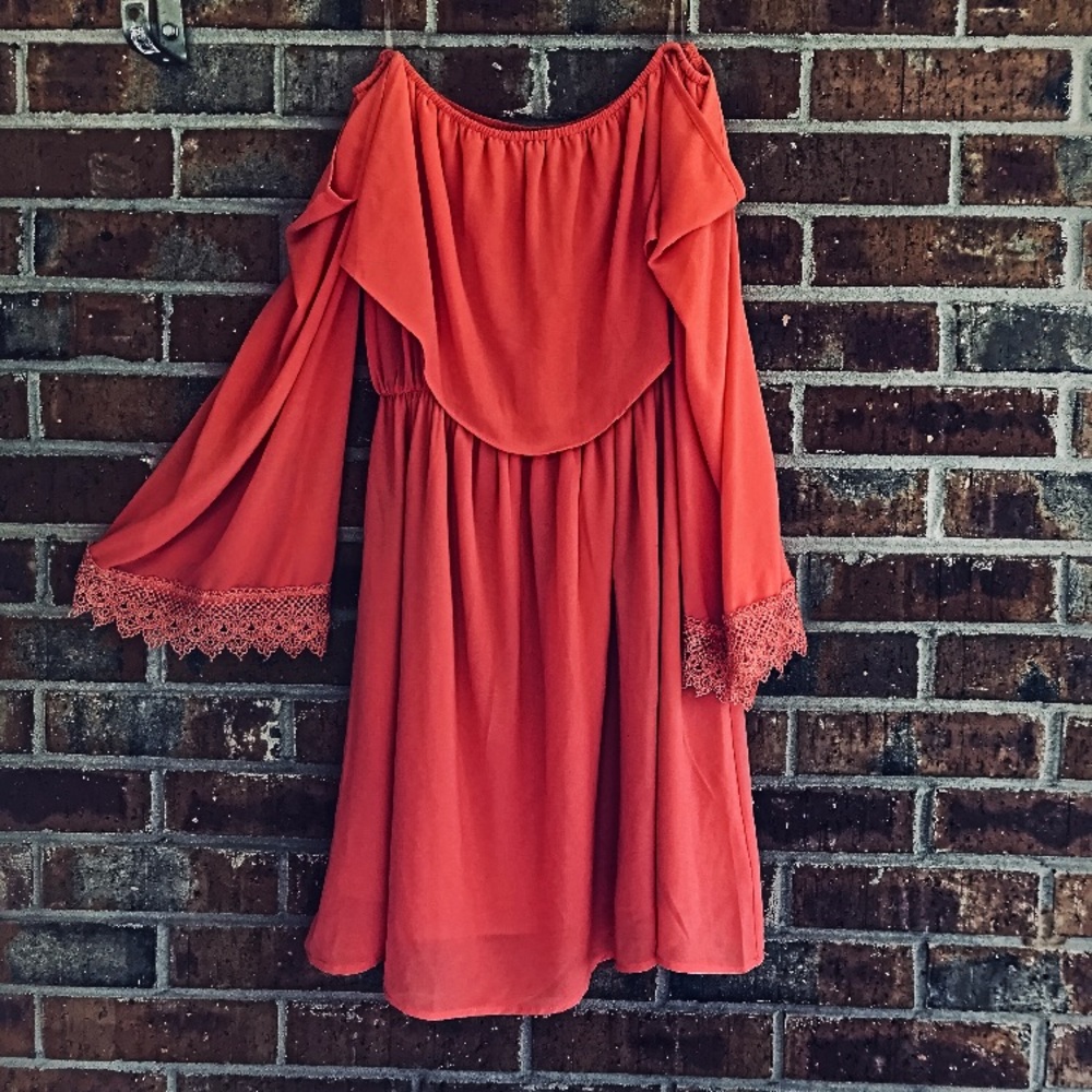 Entro Cold Shoulder Dress NWT